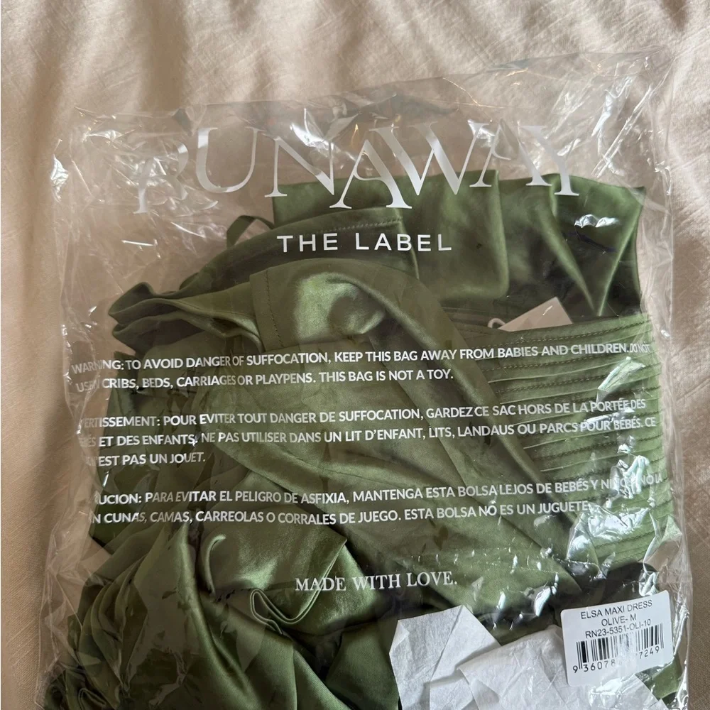 Runaway the Label Elsa Maxi Dress in Olive NWT - Picture 4 of 5